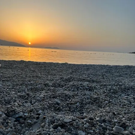 Lucas * Vlorë